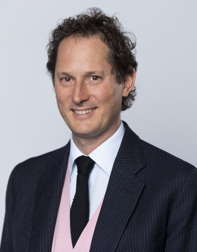 © Menno Ridderhof/Wikipedia John Elkann übernimmt vorübergehend die Rolle des CEO
