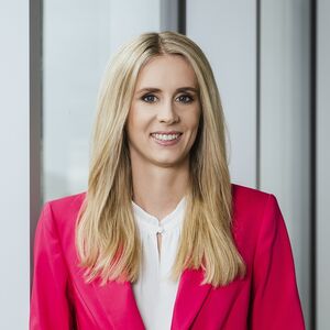 Portraitbild Mag. Isabella Lehner, MBA