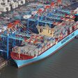 Containerschiff der dänischen Reederei Maersk