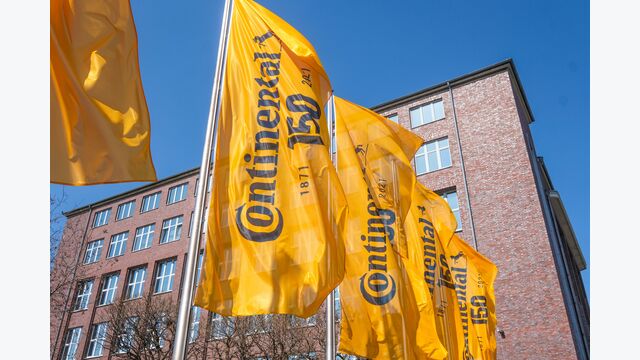 © Continental Continental Fahnen