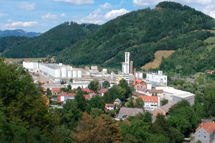 Papierfabrik Norske Skog in Bruck, Österreich