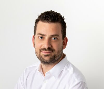 © SILVIA SAMMITO Giulio Scifo Partner Sales Development Manager Comau