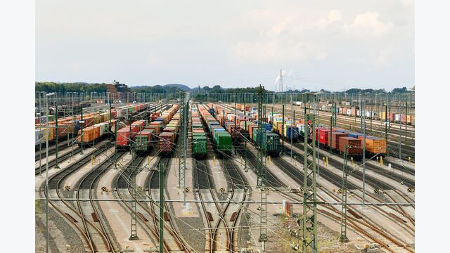 Güterzüge der ÖBB im Bahnhof