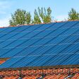 solar, energie, panel, dach, haus, kraft, photovoltaik, elektrizität, sonne, umwelt, alternative, solar panels, himmel, cell, erneuerbar, blau, ecology, technik, green, sonnenlicht, solarenergie, electric, umwelt-, kräfte, generation, energien, erneuerbare, sammler, technologie, ökologie, sonnenkollektor, eigenheim, strom sparen, strompreise, umweltschutz, nachhaltigkeit, öko, panorama