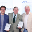 Martin Kugler (Wissenschaftskommunikation AIT Austrian Institute of Technology), Hannes Androsch (Industrieller, Herausgeber Jahrbuch Discussing Technology) und Wolfgang Knoll (wissenschaftlicher Geschäftsführer AIT Austrian Institute of Technology)