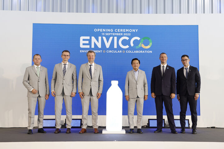 Eröffnung von Thailands größtem Kunststoff-Recycling-Werk mit Alpla und der RTT Global Chemical.