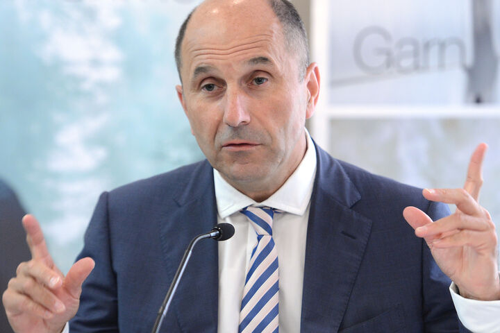 Download von www.picturedesk.com am 23.06.2017 (11:54). APA9162748-2 - 22082012 - WIEN - ?STERREICH: ZU APA 057 WI - Vorstandsvorsitzender Peter Untersperger am Mittwoch, 22. August 2012, w?hrend der PK der Lenzing AG "Ergebnis 1. Halbjahr" in Wien. APA-FOTO: HELMUT FOHRINGER - 20120822_PD0413