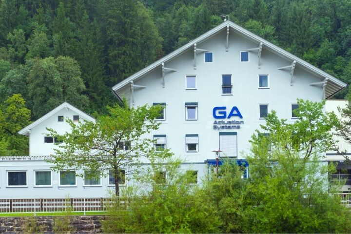Der Zillertaler Hersteller von Seilzügen GA Actuation Systems GmbH Insolvenz angemeldet
