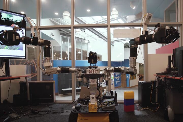 Am Massachusetts Institute of Technology (MIT) wird an AI (Artificial Intelligence) geforscht.