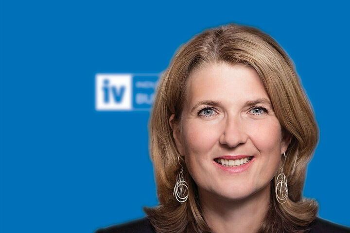 Industriellenvereinigung (IV) Burgenland hat am Dienstag Adelheid Adelwöhrer, Geschäftsführerin von Neudoerfler Büromöbel, zu ihrer neuen Präsidentin gewählt.