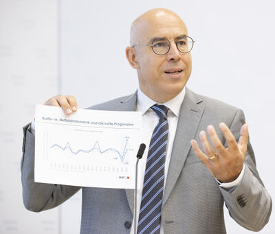 © APA/TOBIAS STEINMAURER Direktor des Österreichischen Institutes für Wirtschaftsforschung Gabriel Felbermayr am Donnerstag, 14. Juli 2022, anl. einer Pressekonferenz zum Thema "Abschaffung der kalten Progression - Begutachtungsstart" im Finanzministerium in Wien. - FOTO: APA/TOBIAS STEINMAURER