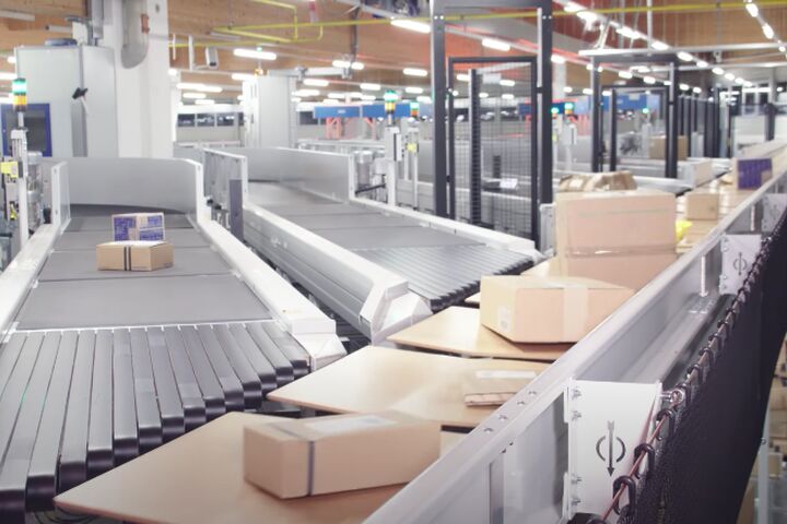 Paketsortierung Österreichische Post