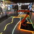 Download von www.picturedesk.com am 01.02.2023 (16:34). 01.06.2022, Hannover, Niedersachsen, Deutschland - Hannover-Messe, SAP-Messestand mit einem Kuka-Roboterarm als Teil einer Lightshow. 00A220601D187CARO.JPG [MODEL RELEASE: NO, PROPERTY RELEASE: NO (c) caro images / Andreas Bastian - 20220601_PD19394 - Rechteinfo: Rights Managed (RM)