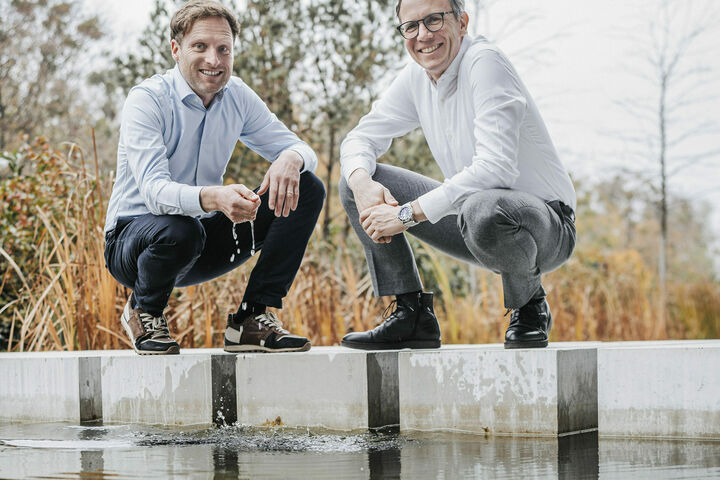 Dr. Lothar Stadler (46) Mag. Werner Töpfl (47)Blue Activity