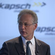 Download von www.picturedesk.com am 23.03.2023 (14:51). ?STERREICH, WIEN, 20170620; Georg Kapsch, CEO der Kapsch TrafficCom AG und Pr?sident der Industrielen Vereinigung w?hrend der Bilanzpressekonferenz in Wien am 20. Juni 2017. Die Kapsch TrafficCom AG hat in abgelaufenen Gesch?fts jahr 2016/17 den Umsatz um um 23 % auf EUR 648,5 Mio. gesteigert. /// AUSTRIA, VIENNA, 20170620; Georg Kapsch, CEO of Kapsch TrafficCom AG and President of the Industrial Association during the Press Conference in Vienna on June 20, 2017. In fiscal year 2016/17, Kapsch TrafficCom AG increased sales by 23% to EUR 648.5 million - 20170621_PD0012 - Rechteinfo: Rights Managed (RM)