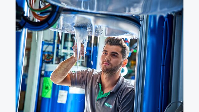 Die Verarbeitung von Silikon gehört zum Portfolio von Rico