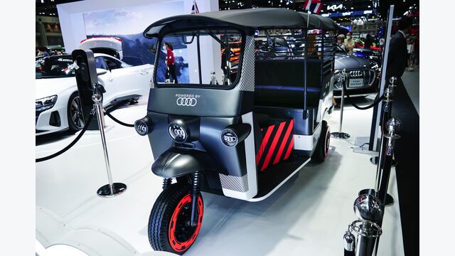 audi, drive, motor, three, transport, car, tricycle, transportation, vehicle, urban, road, scooter, auto, automobile, cab, colours, cyber, elderly, front, mobility, public, service, speed, tradition, traffic, wheel, electric, logotype, motorized, steel, isolated, local, modern, motorbike, retro, rubber, side, single, sweden, white, headlamp, iron, metal, moped, object, rickshaw, sky, stockholm, wheeled