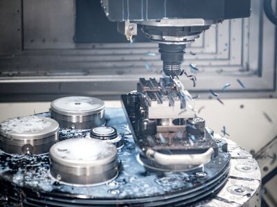 © Uwe - stock.adobe.com Bei vielen Werksarbeiten fällt Aluminiumspäne an.