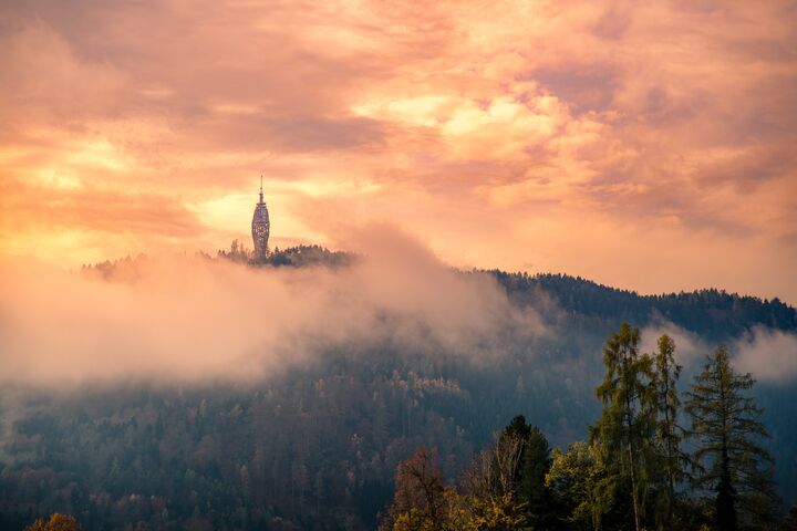 kärnten, wörthersee, see, wasser, berge, pyramidenkogel, natur, landschaft, stadt, menschen, velden, österreich, europa, bäume, wald, wandern, spazieren, urlaub, reisen, glück, freude, schön, wunderbar, idyllisch