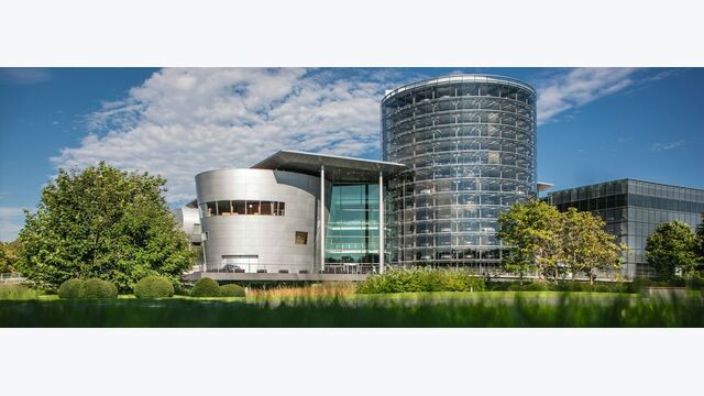 Gläserne Manufaktur in Dresden Volkswagen