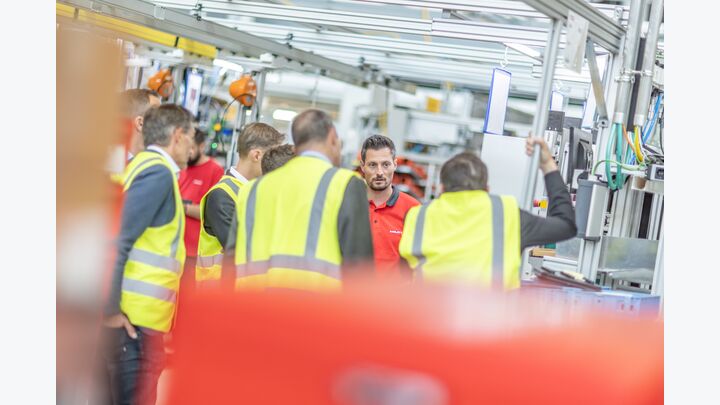 © FLOMOTION.AT Hilti Werkstour Fabrik2023