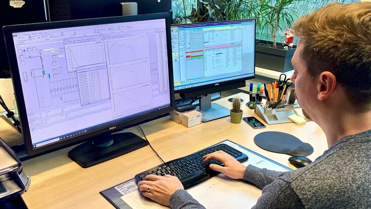 © ACE Stoßdämpfer GmbH Tuning in der Praxis, 2 Bildschirme