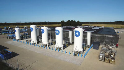 © Getty Images/iStockphoto View of a green hydrogen plant, with five hydrogen storage tanks.