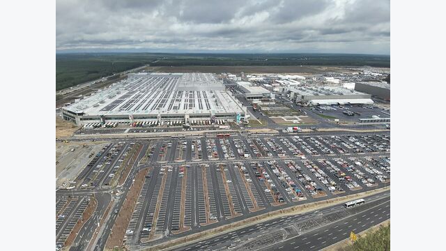 Tesla Fabrik im deutschen Grünhaide, nahe Berlin