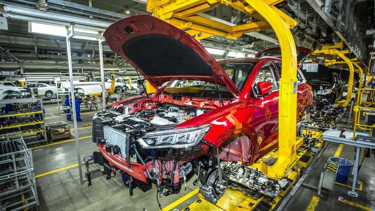 © BYD Produktionslinie bei BYD – trotz laufender Bänder sinkt die Auslastung in Chinas größtem E-Auto-Werk.