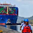 Download von www.picturedesk.com am 23.01.2024 (16:30). Chinese Cosco Shipping Rose container ship sails near the new Cocoli locks, in the Panama Canal on December 3, 2018. - Panama holds presidential elections on May 5. Experts believe that China's presence in Panama will increase in the coming years, after both countries established diplomatic relations in 2017. The main candidates for Sunday's election have expressed their intentions to continue deepening the relationship with China, without neglecting ties with the traditional ally, the United States. (Photo by Luis ACOSTA / AFP) - 20181203_PD14207 - Rechteinfo: Rights Managed (RM) Nur für redaktionelle Nutzung! Werbliche Nutzung erfordert Freigabe: bitte schicken Sie uns eine Anfrage.