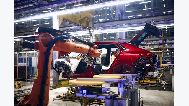 Produktion des neuen BMW i X2 im BMW Group Werk Regensburg