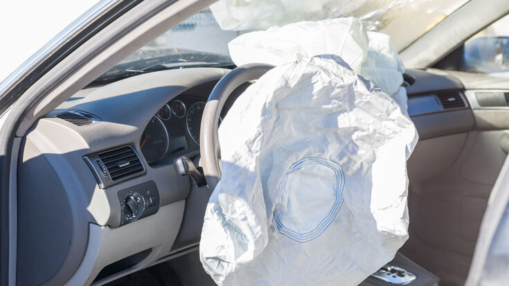 © vimax001 - Fotolia airbag car bag air crash windshield smashed auto wreck rough twisted ruins white view life crack accident shattered vandalism vehicle vandal dash automobile unhappy risk deploy window mirror up lines crushed texture cut interior damaged transparent deployed transportation death dreams danger detail pattern rear-view rear glass insurance claim airbag car bag air crash windshield smashed auto wreck rough twisted ruins white view life crack accident shattered vandalism vehicle vandal dash automobile unhappy risk deploy window mirror up lines crushed texture cut interior damaged transparent deployed transportation death dreams danger detail pattern rear-view rear glass insurance claim