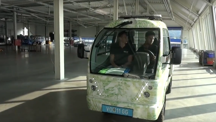 © Screenshot: INDUSTRIEMAGAZIN Wood Car Forschung Holz Auto
