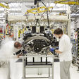 Bentley Volkswagen Auto Autoindustrie Automobilindustrie Produktion Industrie Arbeiter Mitarbeiter