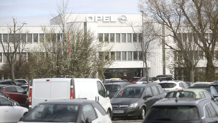© APA/HERBERT PFARRHOFER Opel Wien Aspern Wien-Aspern Auto PSA