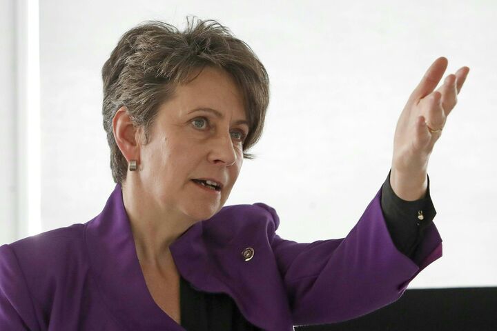 Sabine Herlitschka Infineon, Top 250 Industriemagazin-Ranking: 250 Beste Industrieunternehmen in Österreich.