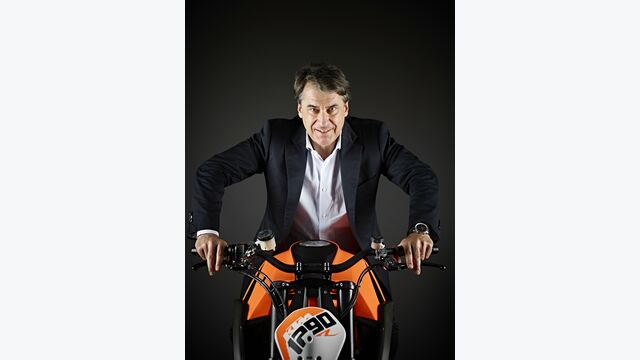 Stefan Pierer auf KTM-Motorrad