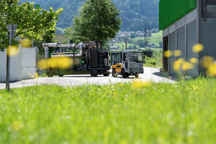 Am Innio-Werksgelände erzeugen brennstoffflexible Motoren mithilfe von wasserstoffbasierten Gasen umweltfreundlich Energie.