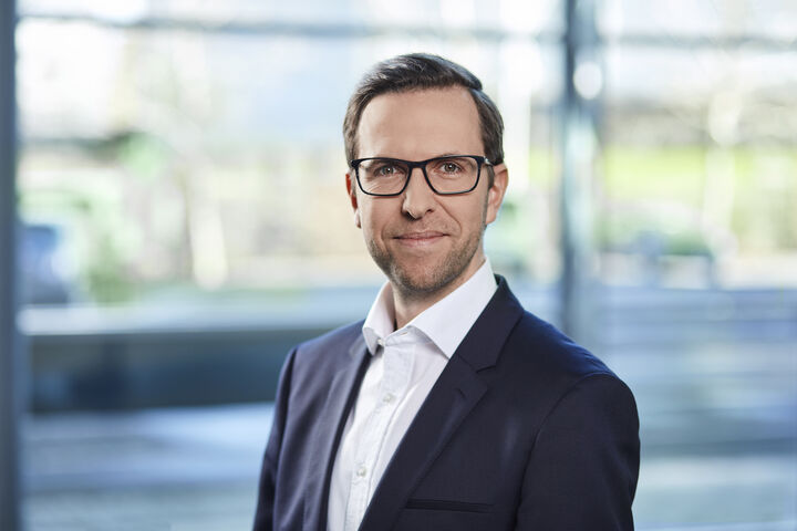 Porträt von Christoph Knogler, CEO Keba Energy Automation