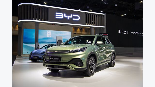 © Adobe Stock BYD Atto 3 – chinesisches E-Auto, ab 2025 Teil der europäischen Fertigung in Ungarn.