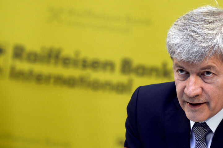 ABD0038_20190313 - WIEN - ?STERREICH: RBI-CEO Johann Strobl w?hrend der Pressekonferenz anl. "Jahresergebnis 2018" der Raiffeisen Bank International AG (RBI), am Mittwoch, 13. M?rz 2019 in Wien. - FOTO: APA/HERBERT PFARRHOFER