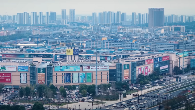 Yiwu International Trade Market in China: 75.000 Geschäfte unter einem Dach