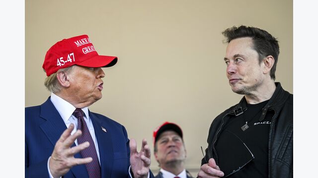 Donald Trump mit Elon Musk beim Start der Megarakete Starship von SpaceX zu einem Testflug von der Starbase in Boca Chica, Texas am 19. November