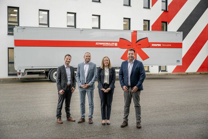 Die neue Geschäftsführung der Schwarzmüller Gruppe in neuer Besetzung: Dr. Valentin Clemens, Wolfgang Muhri, Daniela Lorenzer, Maik Spindler (v.l.n.r.)