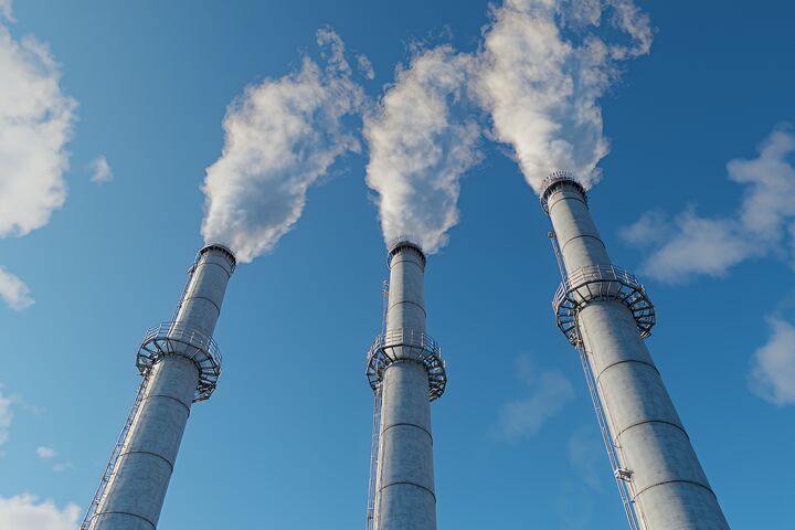 industrial, smokestacks, heavy, emissions, chimneys, factory, environment, pollution, industry, energy, manufacturing, infrastructure, urban, air, engineering, utility, cloudy, sky, environmental, zone