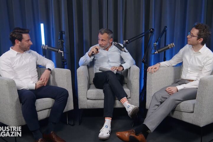 Wie können Unternehmen Künstliche Intelligenz (KI) erfolgreich in ihre Geschäftsprozesse integrieren? Es sprechen die Experten Alexander Leitl (Greiner AG) und Manuel Hausjell (Tietoevry Austria) über KI-Anwendungsfälle, die Effizienz steigern und den Arbeitsalltag erleichtern.