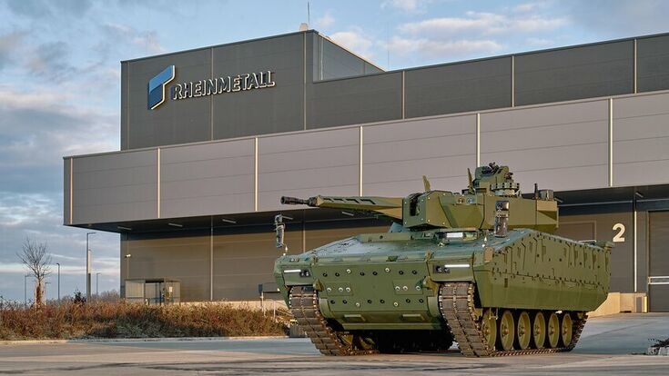 © Rheinmetall Rheinmetall Panzer vor Firmenzentrale