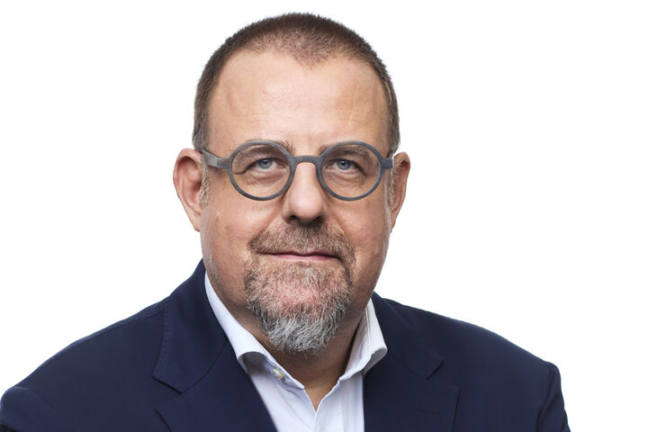 Bernhard Mueller Pw C 2