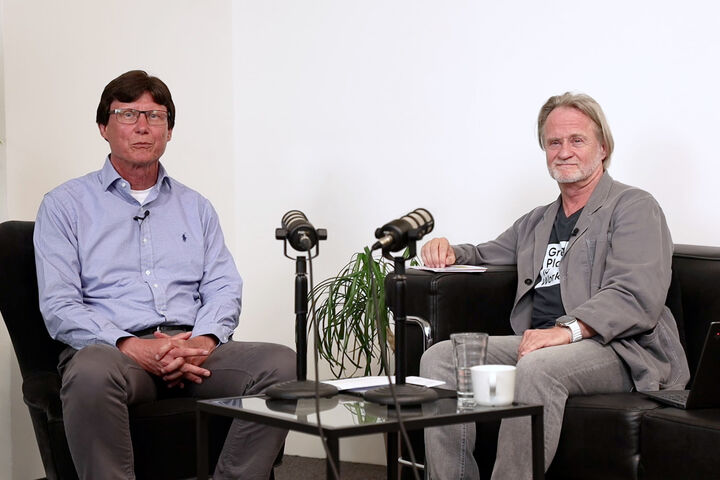 Harald Rametsteiner, Lehrgangsleiter des MBA General Management der FH des BFI Wien & E-Learning Group, und Jörg Spreitzer, Managing Partner bei Great Place to Work Österreich, bei der Management Insights Lecture (v.l.n.r.).