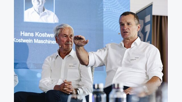 Hans Kostwein und Thomas Friess auf der Bühne des Industriekongress 2025